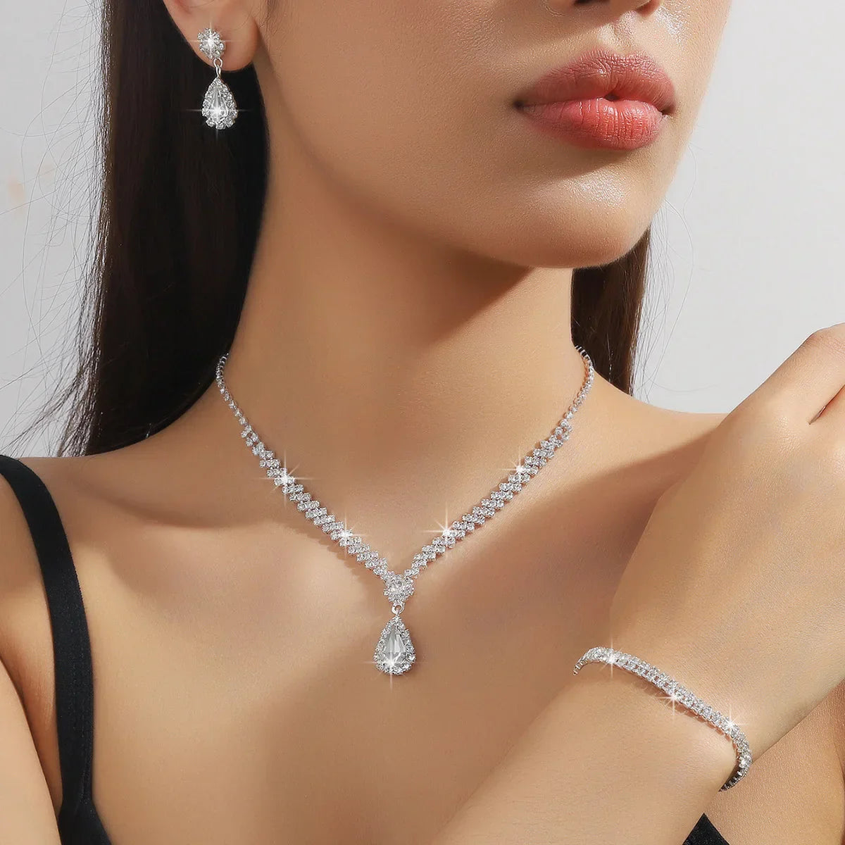 Elevate Your Everyday Look with Timeless Necklaces