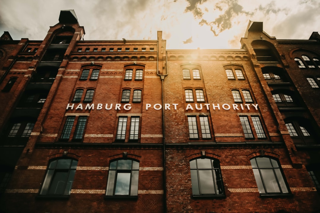 Eine romantische Hochzeit in Hamburg: Tipps und Inspirationen für Ihren besonderen Tag