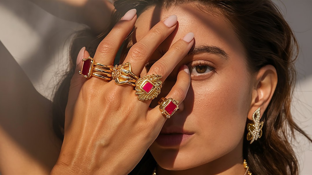Celebrate Love with Exquisite Gifts: The Perfect Luxury Jewelry for Anniversaries and Weddings
