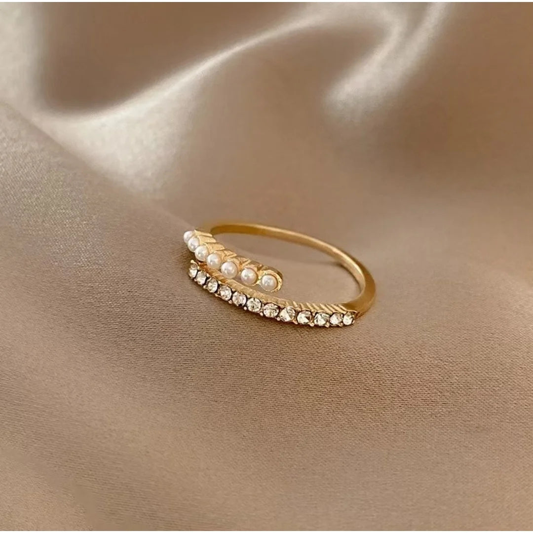 Luxury Pearl & Rhinestone Open Ring – Elegant Gold Stackable Style